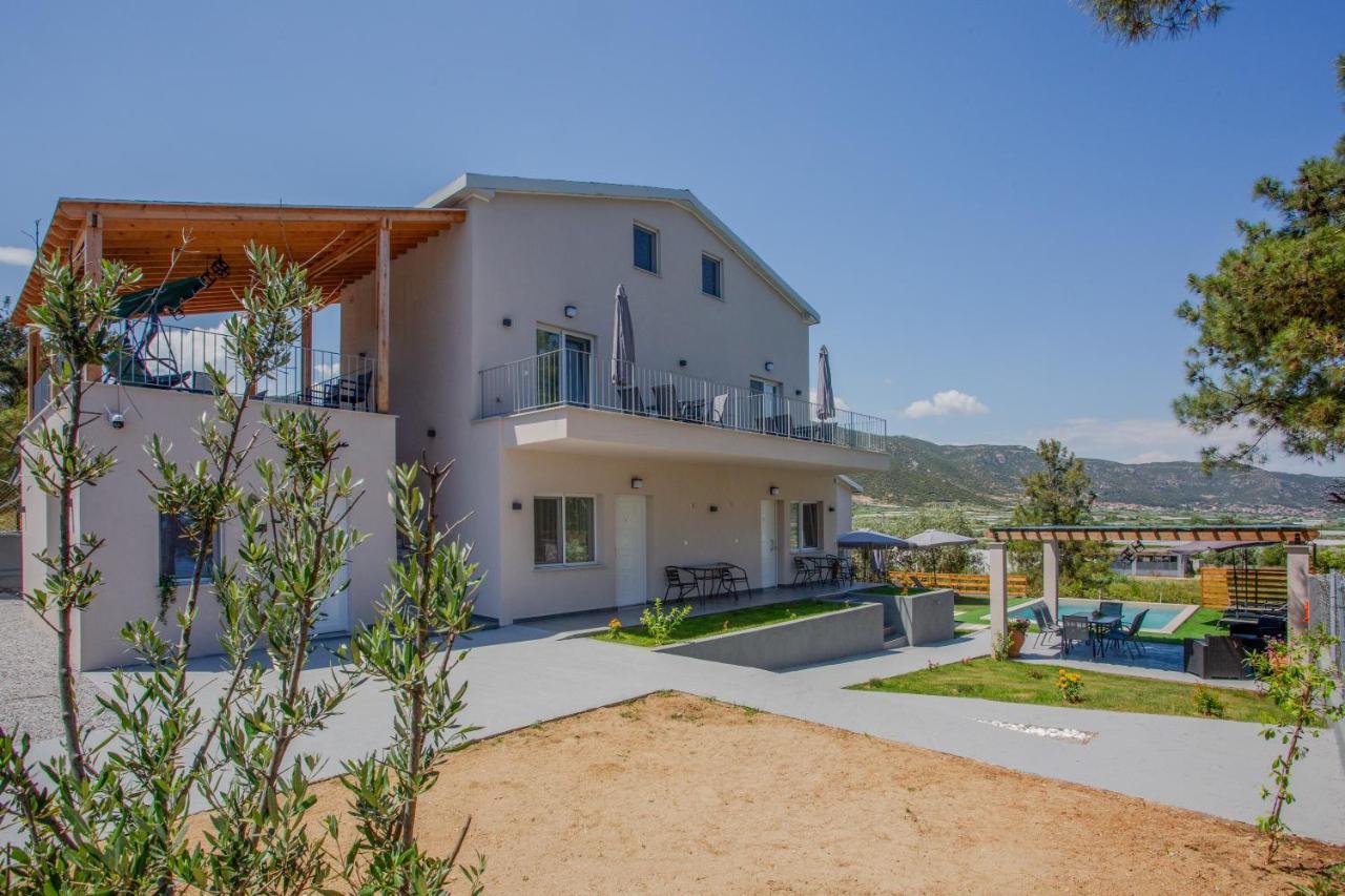 Privileged Villa Néa Péramos Exterior foto